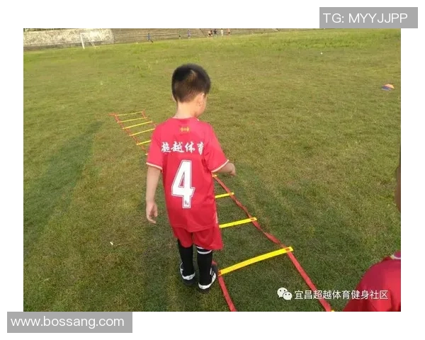 西安足球队耐力问题引发热议球迷与专家各执己见探讨比赛表现